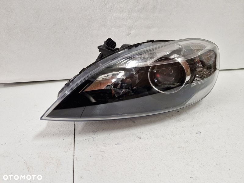 VOLVO V40 II 2 LAMPA REFLEKTOR LEWY PRZÓD 31420009 XENON UK - 1