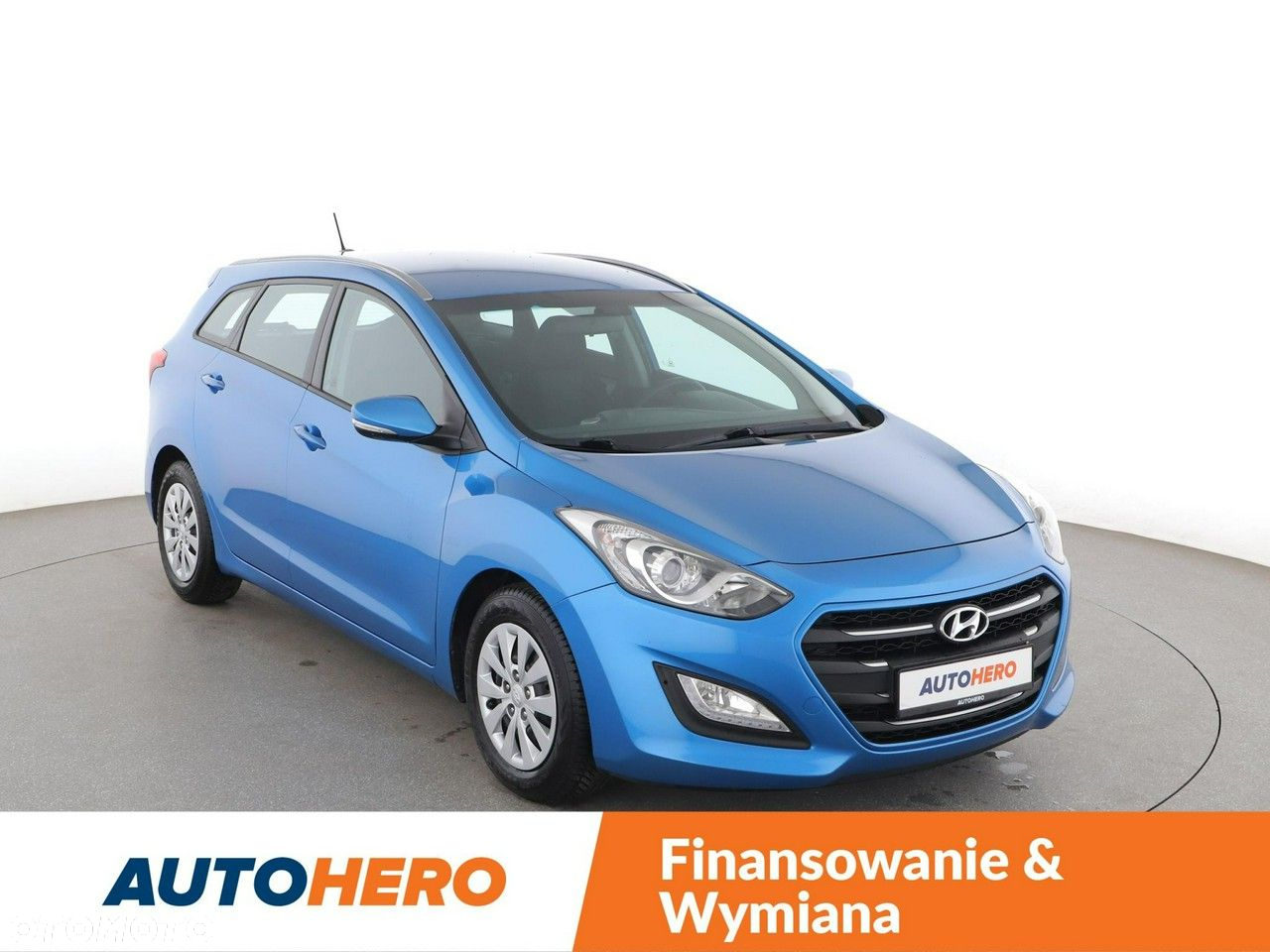 Hyundai i30 blue Kombi 1.4 Trend - 10