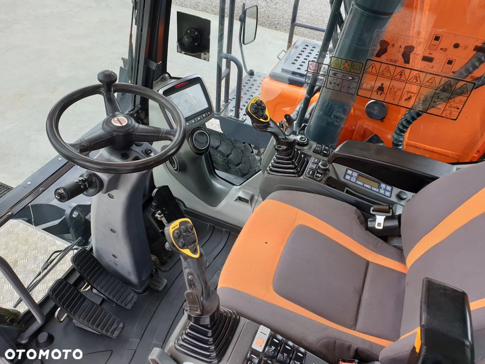 Doosan DX 170W ROTOTILT SPROWADZONY PIĘKNY STAN - 16