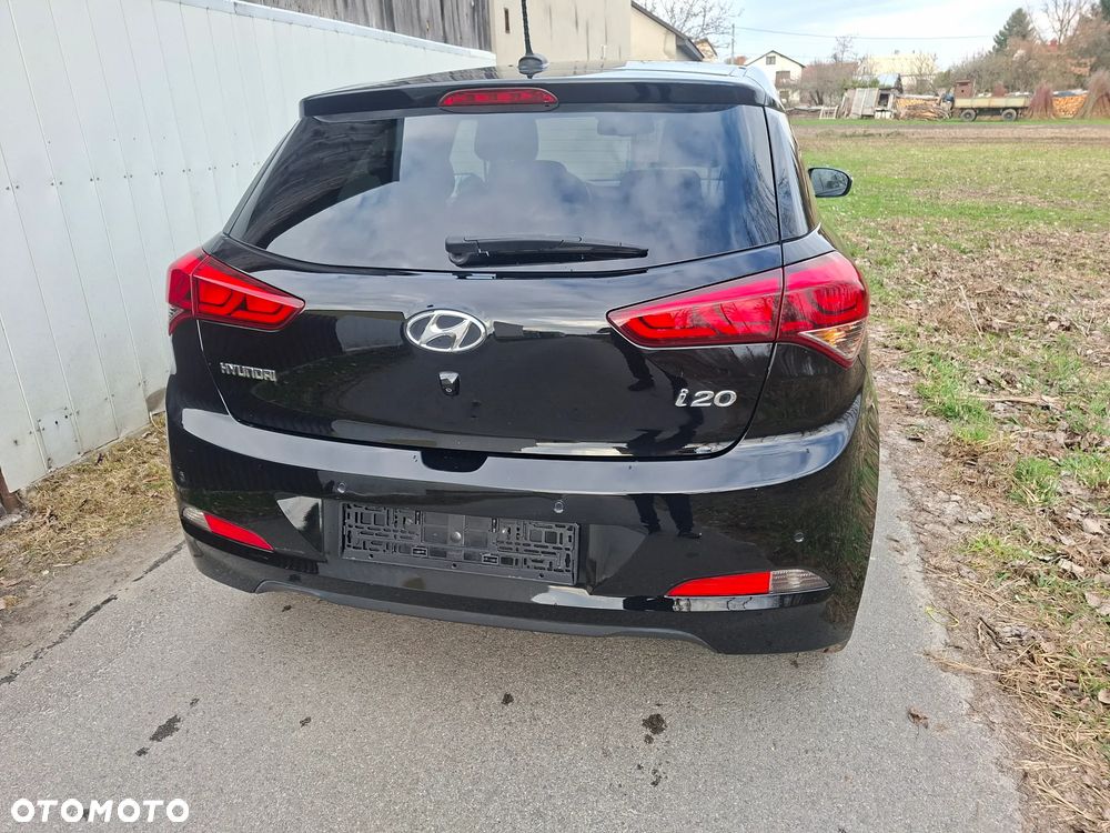 Hyundai i20 1.2 Intro Edition - 22