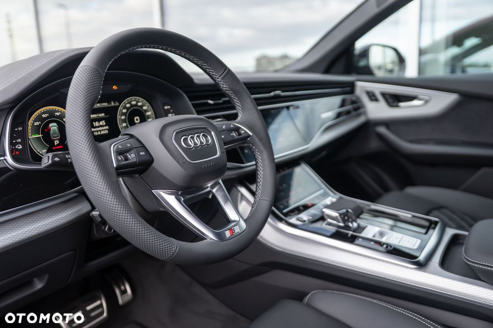 Audi Q8 - 15