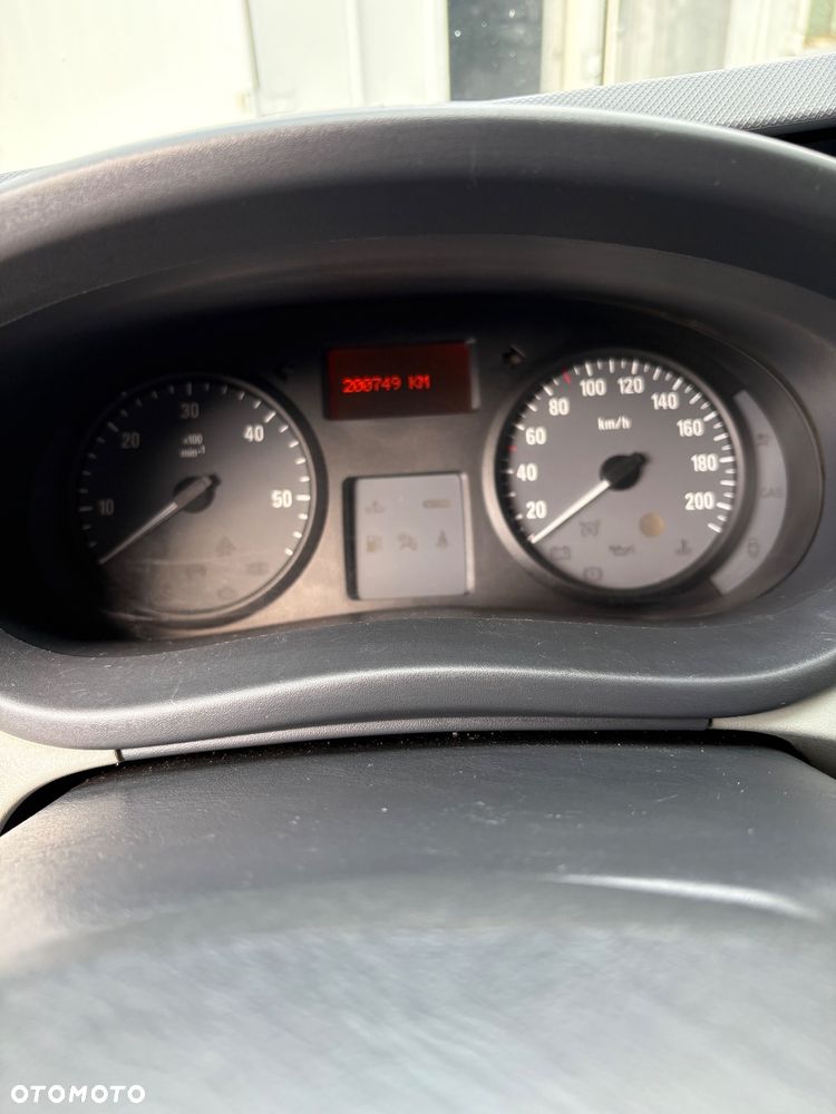 Opel Vivaro L1H1 2.7t - 21