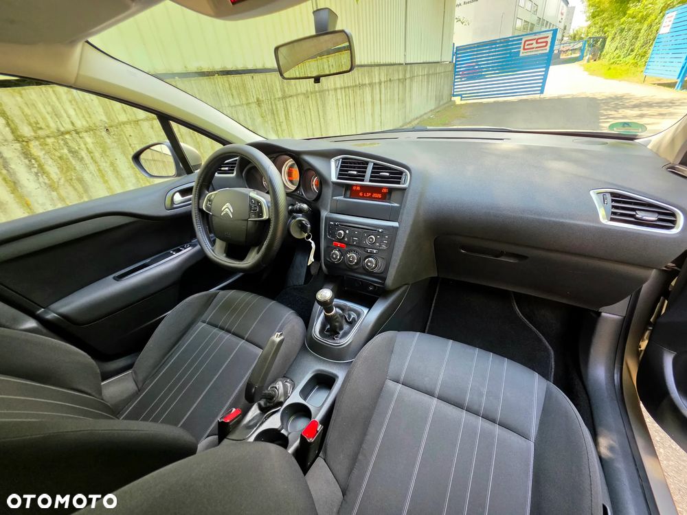 Citroën C4 VTi 95 Attraction - 12