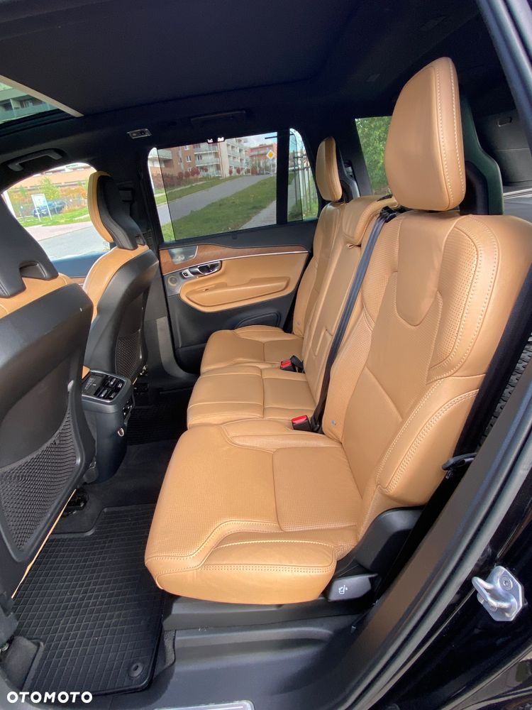 Volvo XC 90 - 21