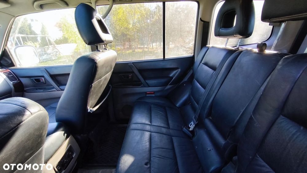 Mitsubishi Pajero 3.2 DID 7os - 13