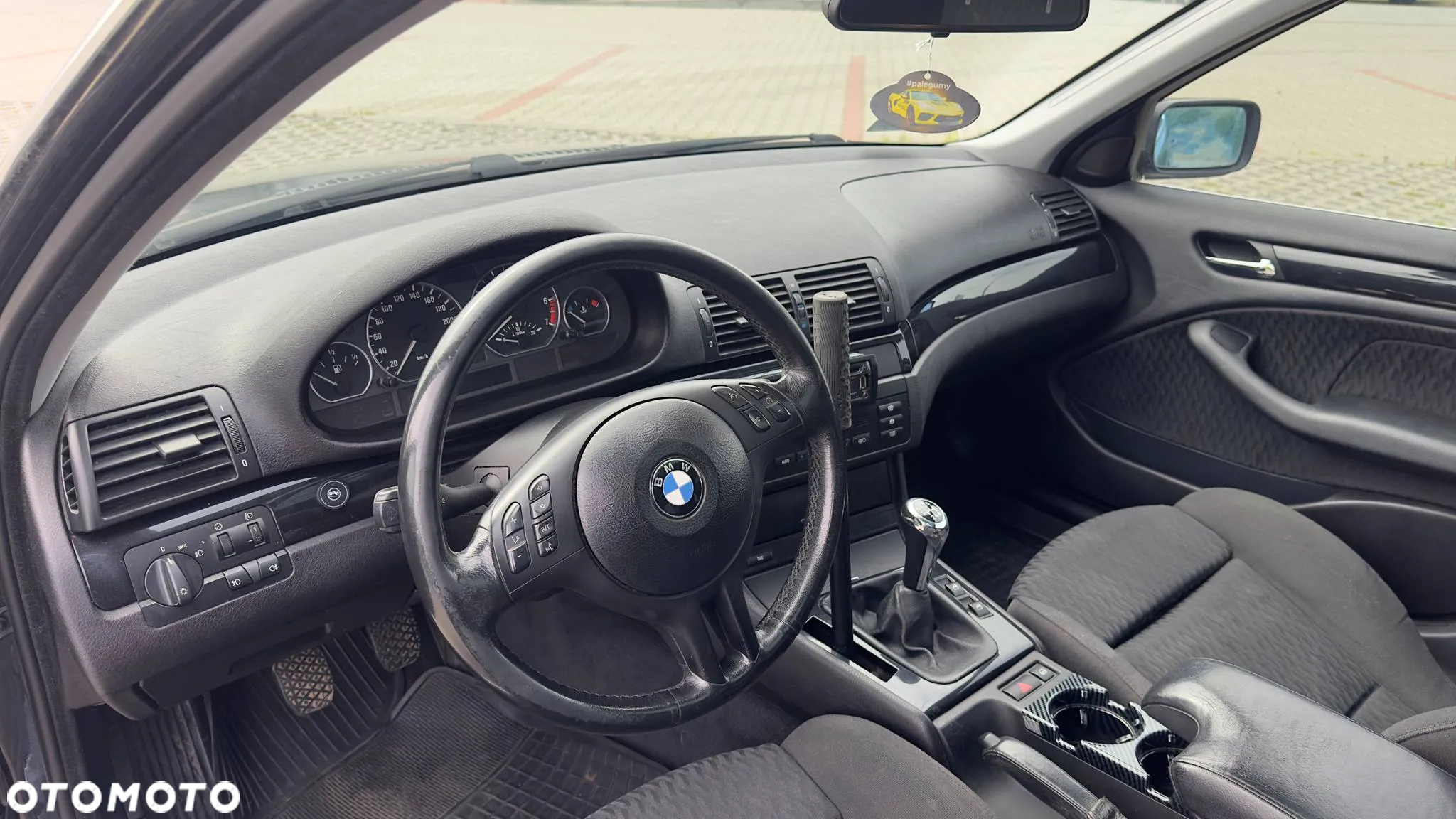 BMW Seria 3 330i - 9