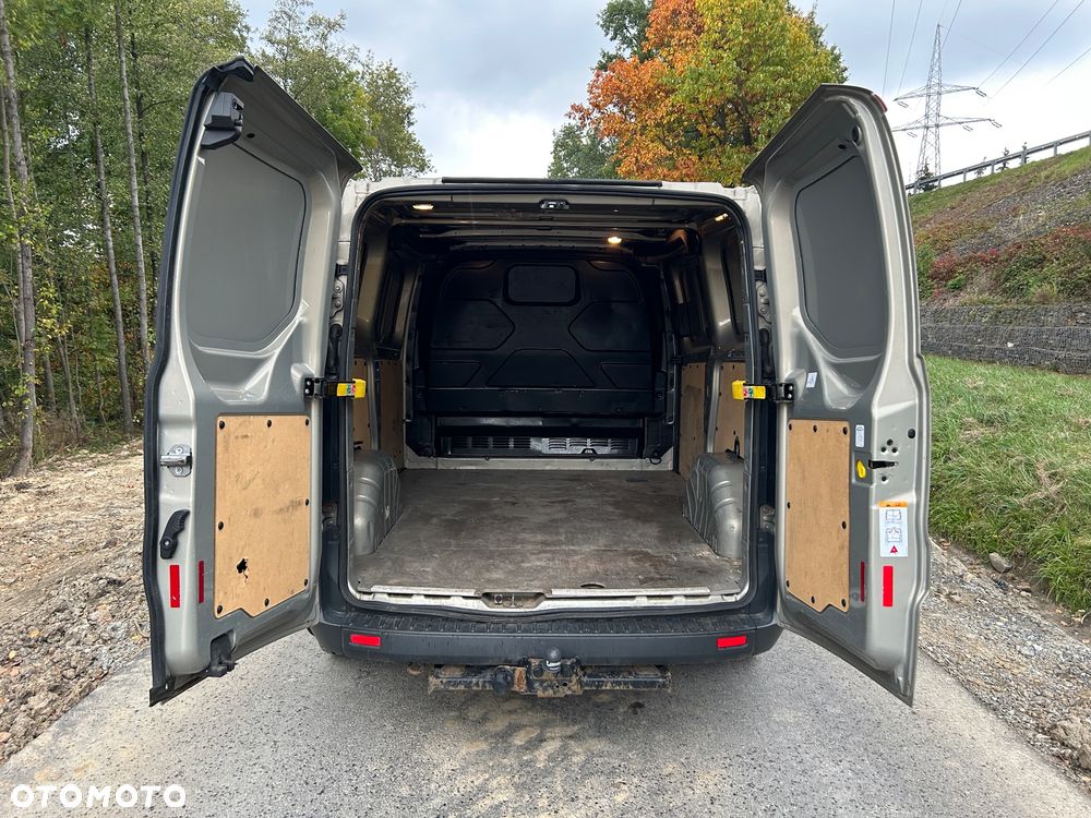 Ford Transit Custom - 8
