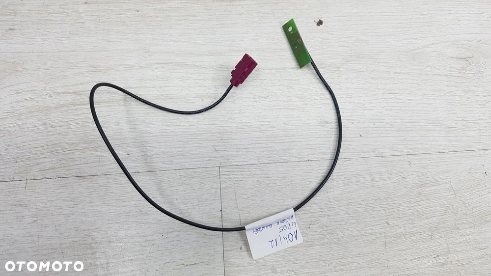 mercedes c klasa w205 antena bluetooth wzmacniacz - 1