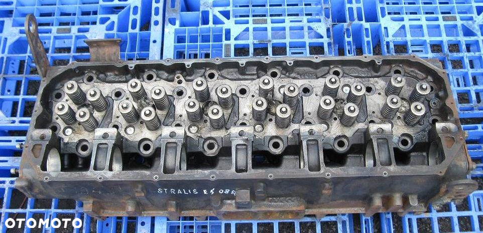 # IVECO STRALIS cursor 10 450 KM euro 5 F3AE3681A 504077543 głowica - 2