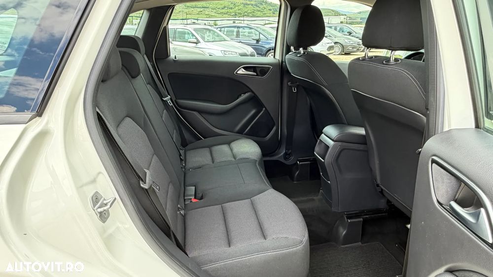 Mercedes-Benz B 180 d 7G-DCT Edition - 6