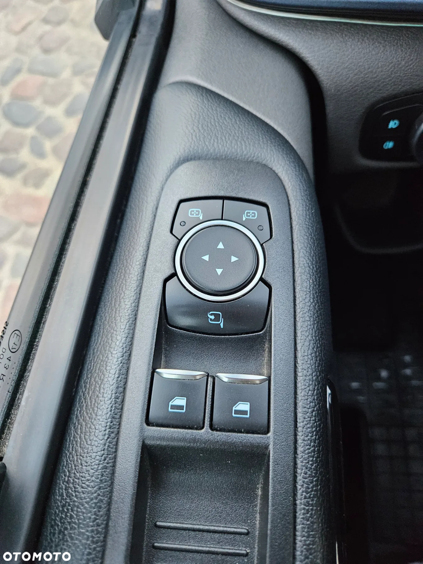 Ford Tourneo Custom 2.0 EcoBlue L2 Active SelectShift - 24