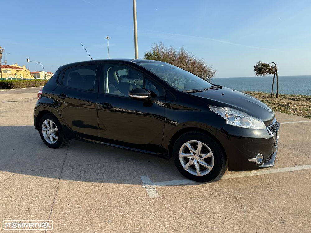 Peugeot 208 1.2 PureTech Style - 3