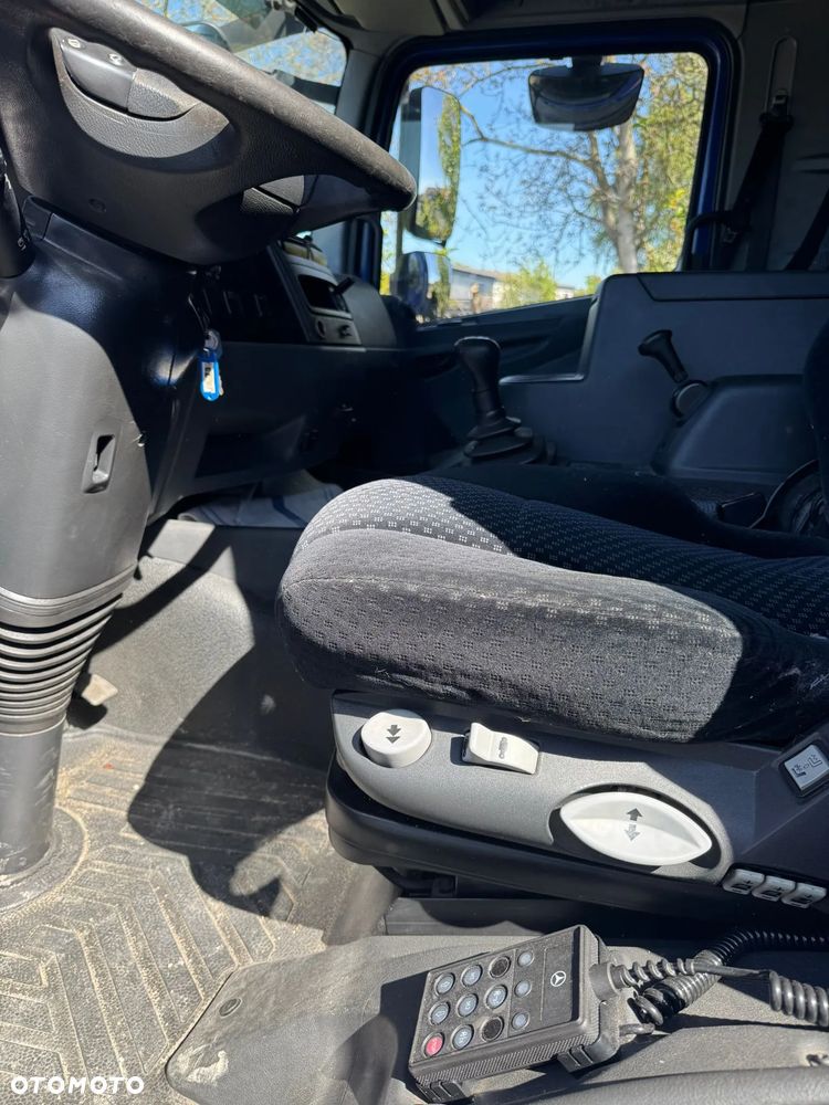 Mercedes-Benz Atego 1224 z Niemiec 9m kontener izoterma podział manual 1222 okazja - 13