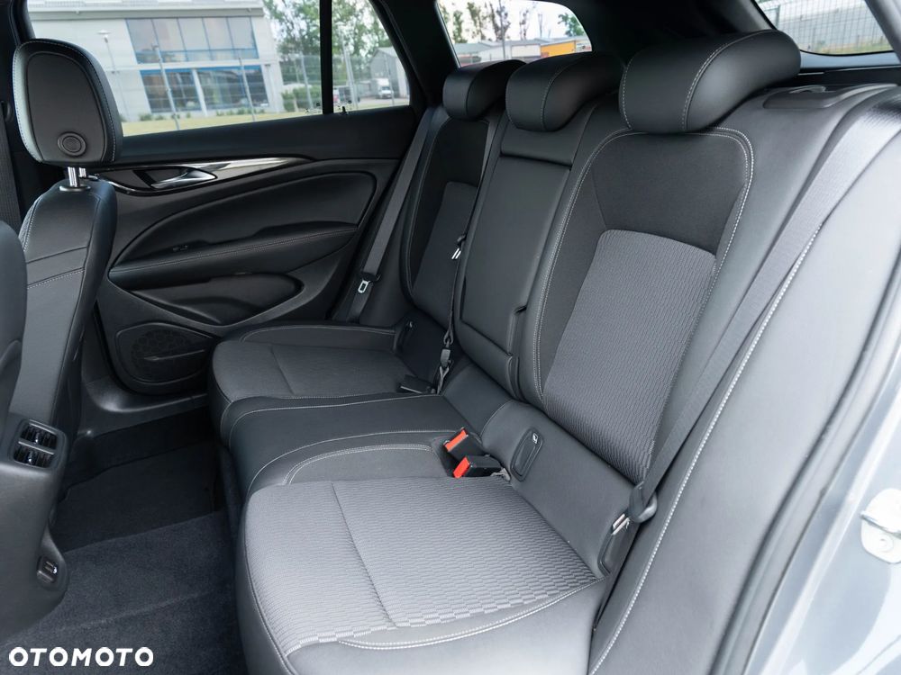 Opel Insignia 2.0 CDTI automatik Innovation - 18