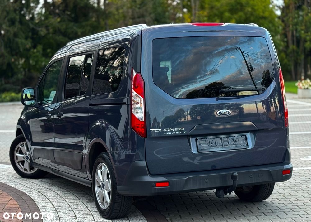 Ford Tourneo Connect Grand - 14