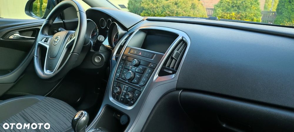 Opel Astra 1.6 Color Edition - 23