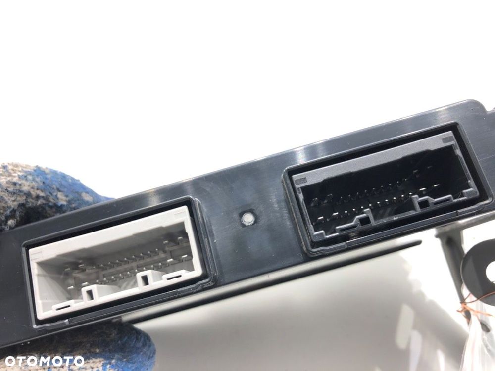 MODUŁ KOMFORTU  SUZUKI SX4 S-CROSS (JY) 2013 - 2022 1.4 Hybrid (Mild Hybrid) (AKK 414) 95 kW [129 - 3