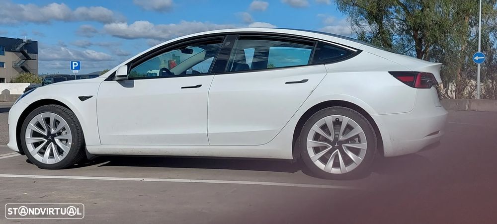 Tesla Model 3 - 12