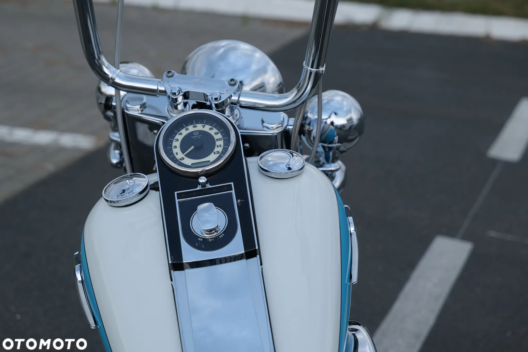 Harley-Davidson Softail Deluxe - 17
