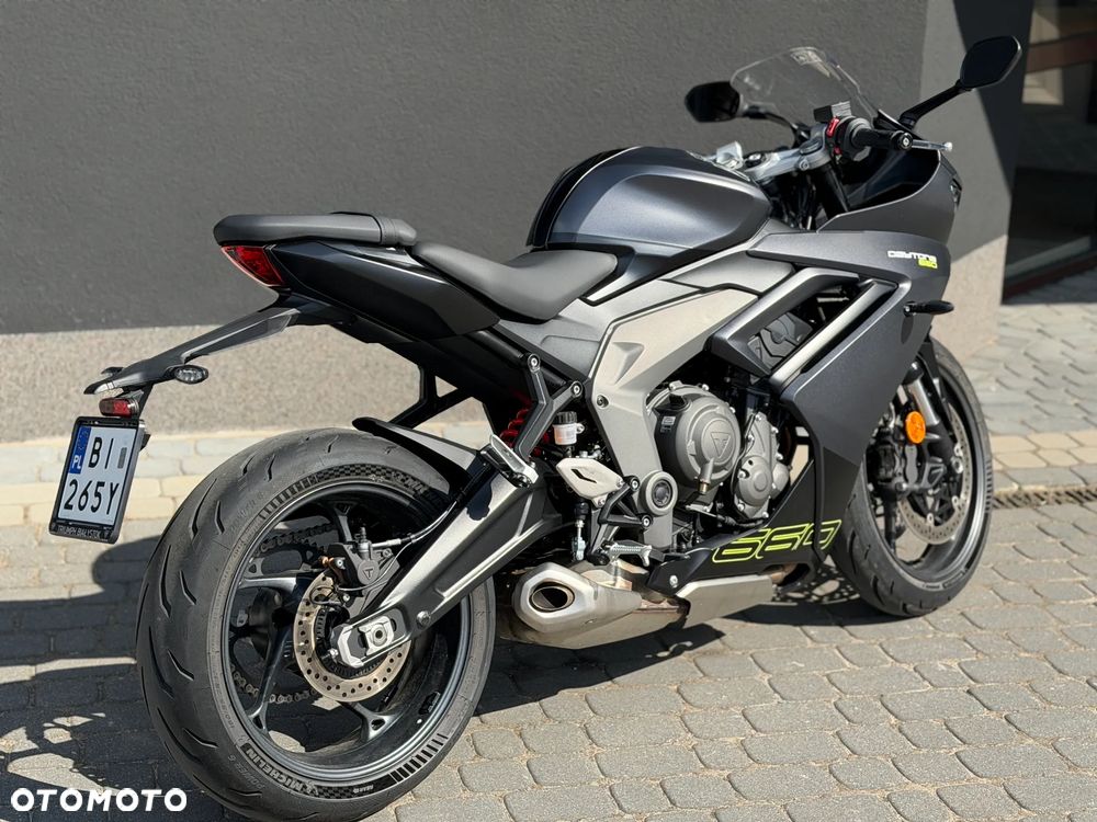 Triumph Daytona - 3