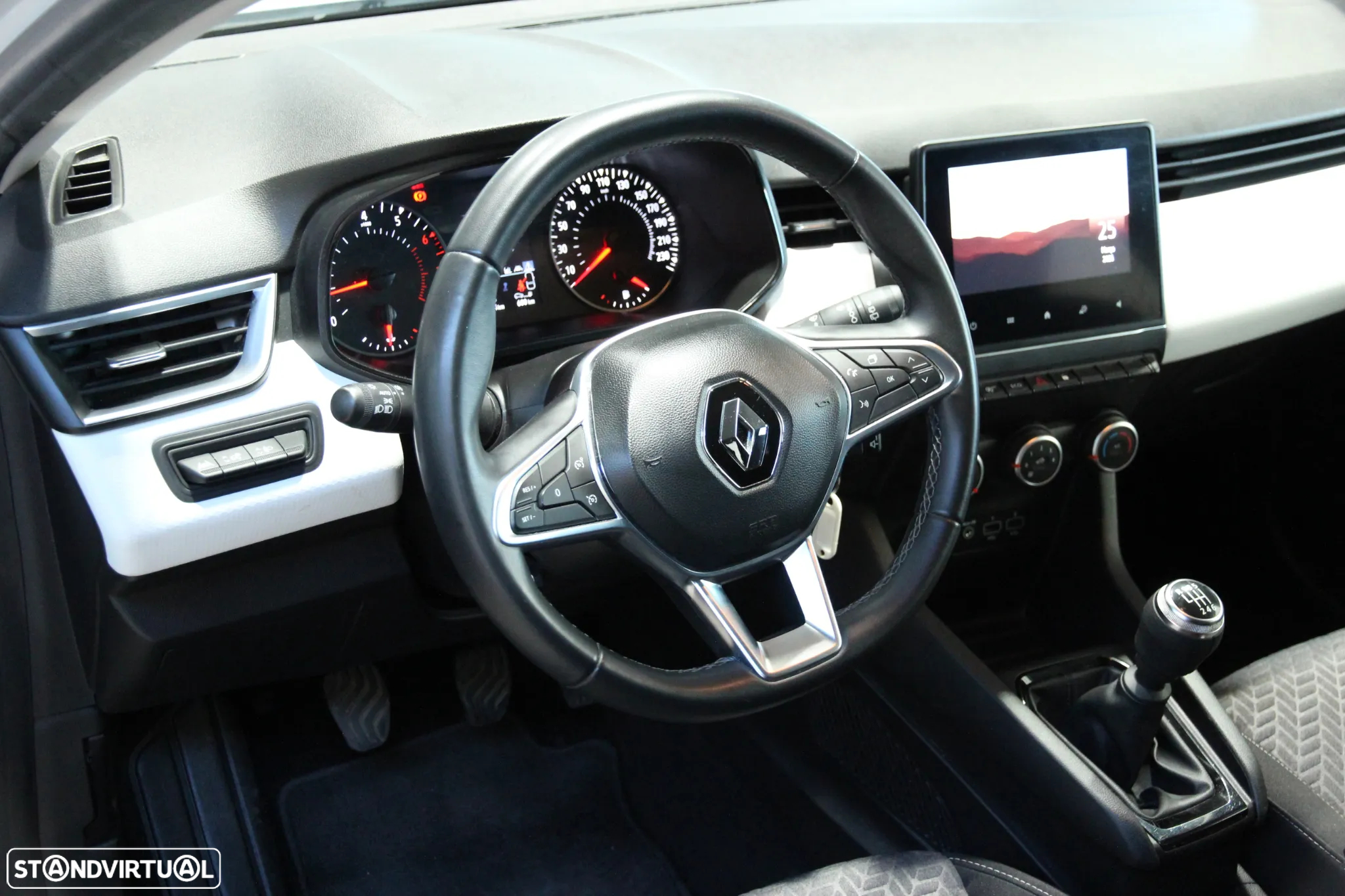 Renault Clio 1.0 TCe Limited - 8