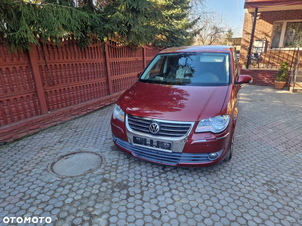 Volkswagen Touran - 4