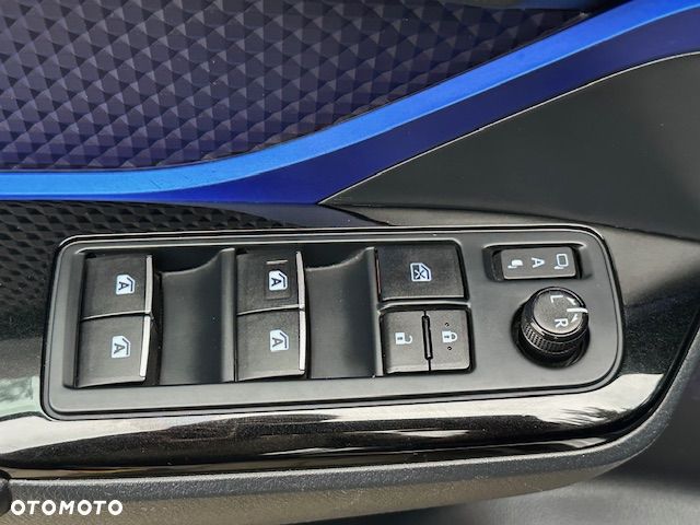 Toyota C-HR Business-Edition - 27