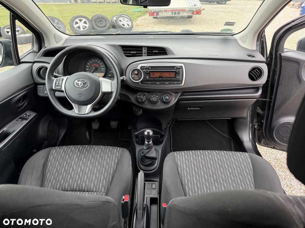 Toyota Yaris 1.33 VVT-i Cool - 24
