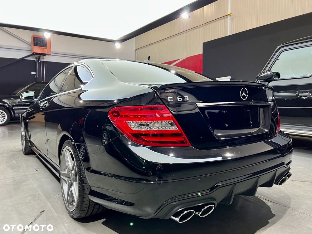 Mercedes-Benz Klasa C 63 AMG Coupe AMG SPEEDSHIFT MCT - 7