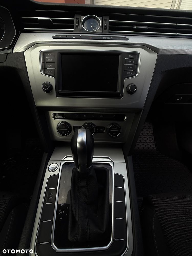 Volkswagen Passat - 7