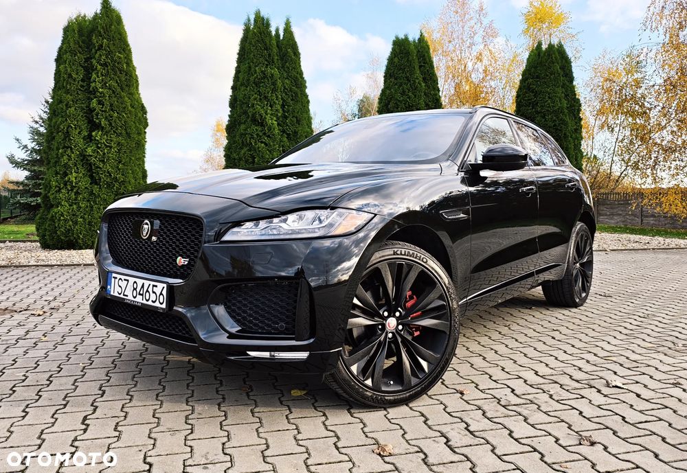 Jaguar F-Pace 2020 photo 2