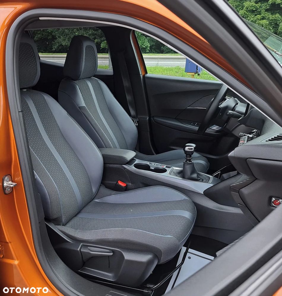 Peugeot 2008 1.2 Pure Tech GPF Allure S&S - 25