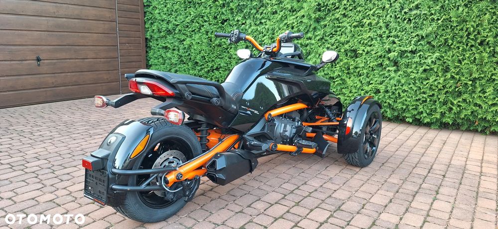 Can-Am Spyder - 4