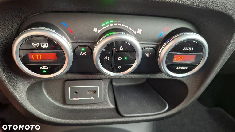 Fiat 500L City Cross 1.4 16V T-Jet - 23