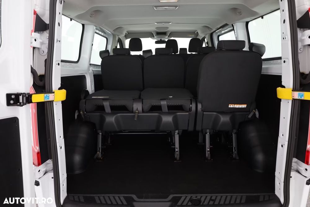 Ford Transit Custom - 11