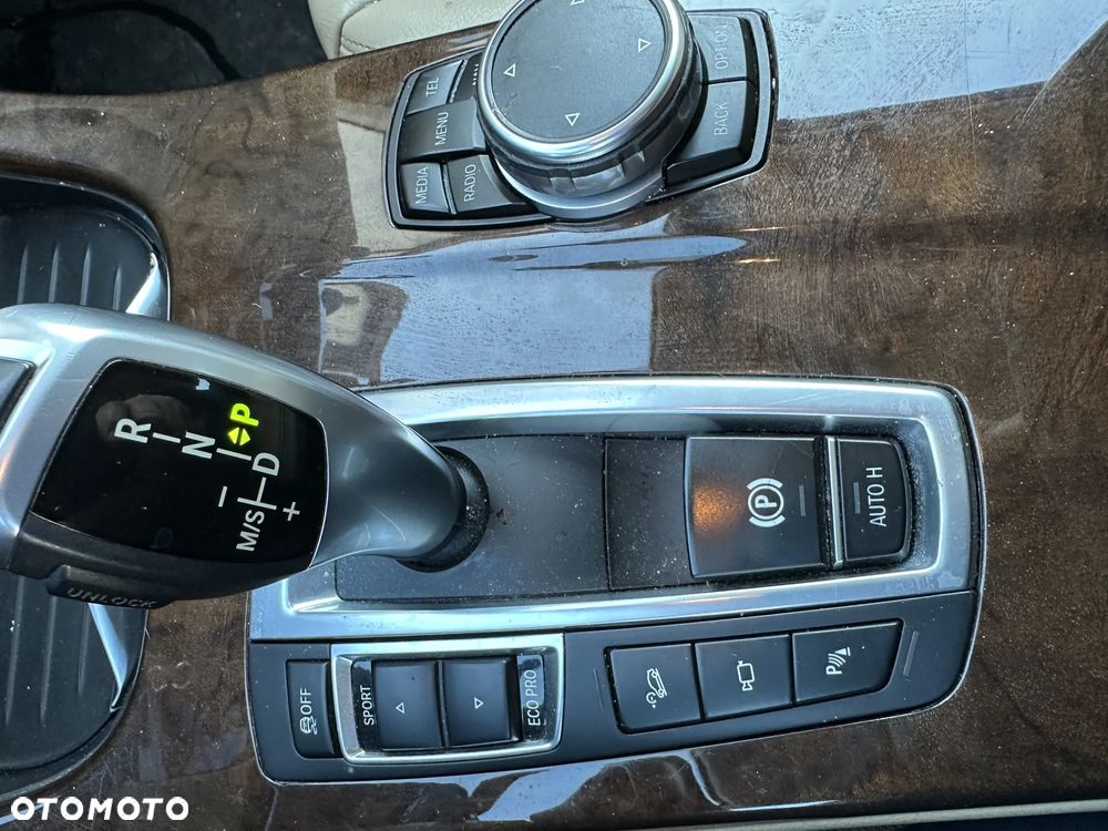 BMW X3 28i xDrive - 2