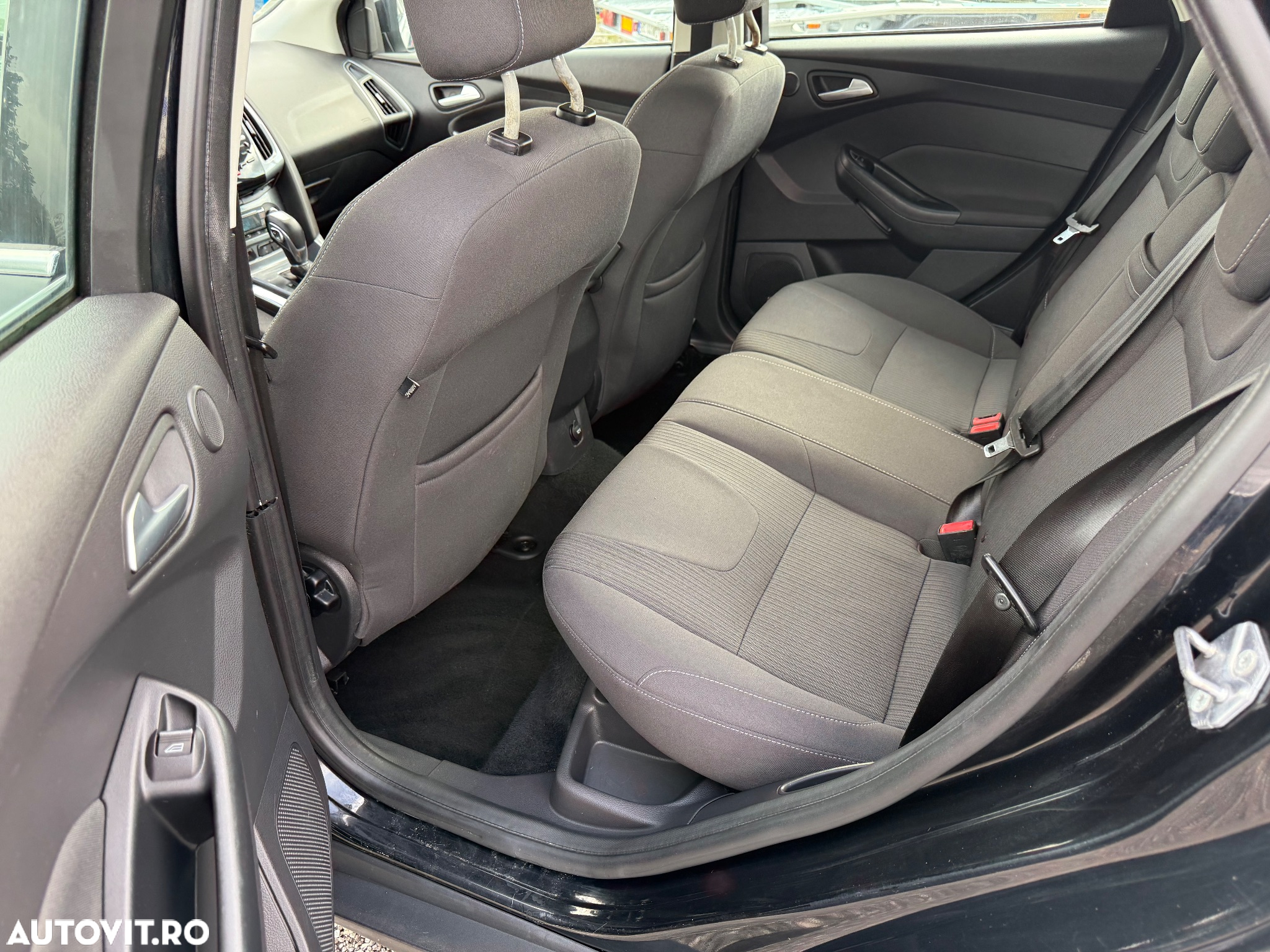 Ford Focus 2.0 TDCi DPF Aut. Titanium - 11