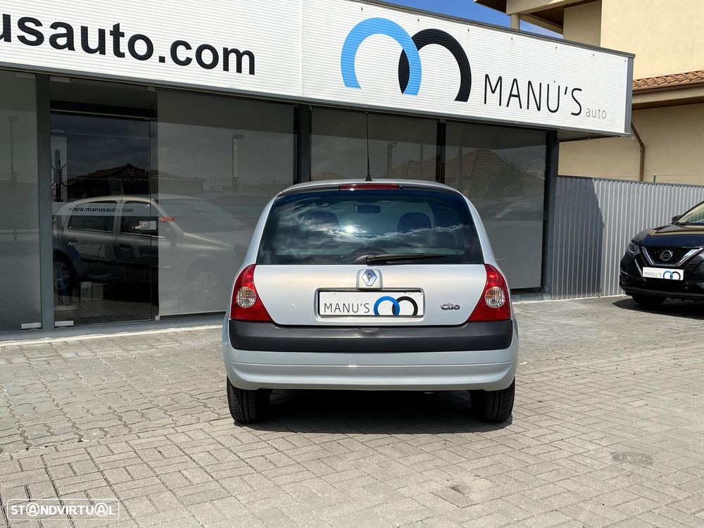 Renault Clio 1.2 16V Expression - 9