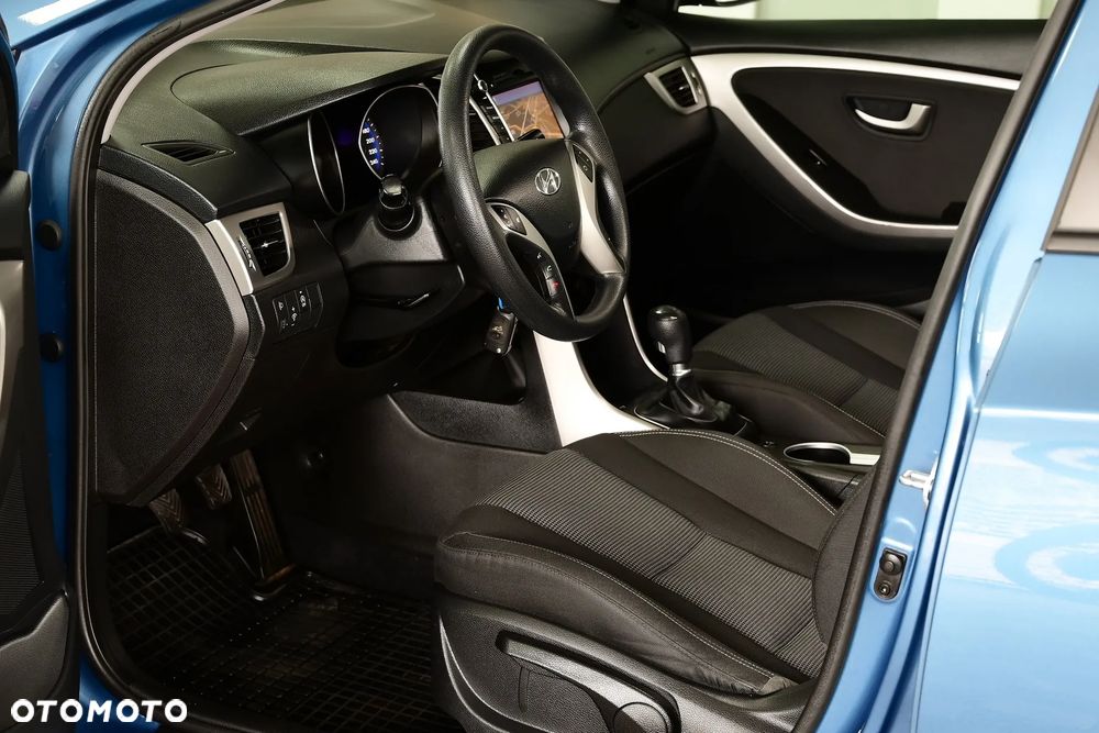 Hyundai i30 blue 1.6 CRDi Trend - 7