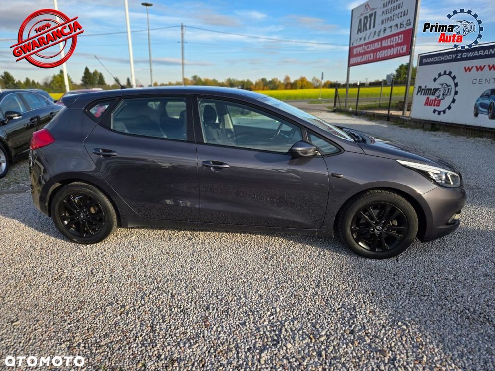 Kia Ceed Cee'd 1.4 L - 8