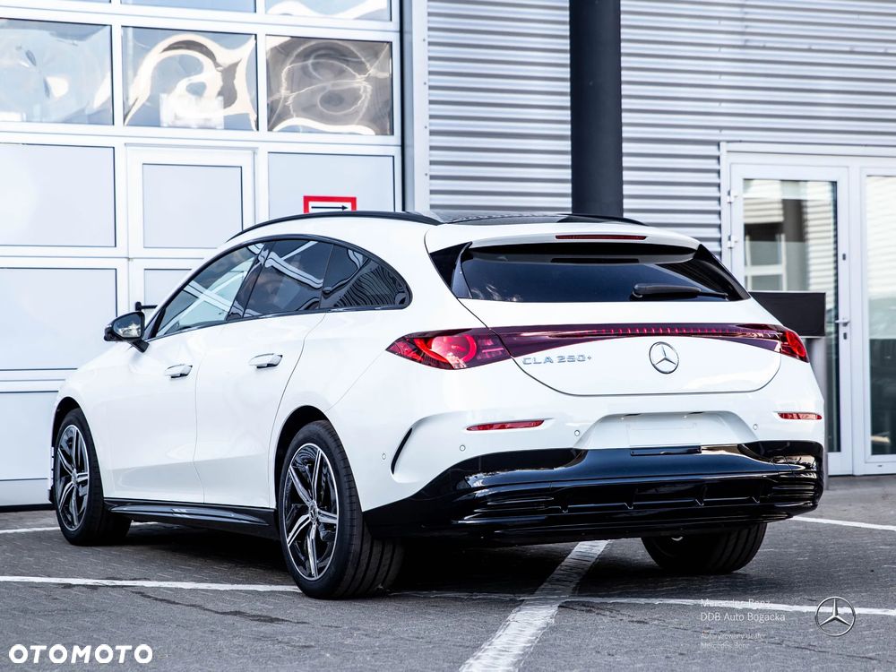 Mercedes-Benz CLA - 4