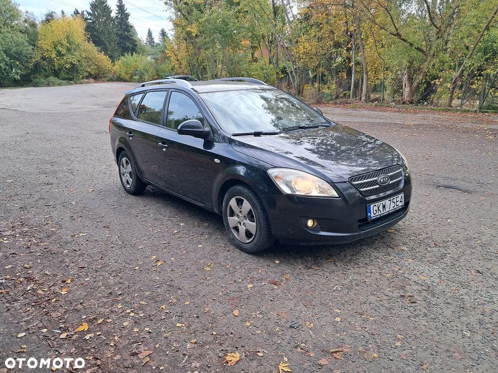Kia Ceed - 1
