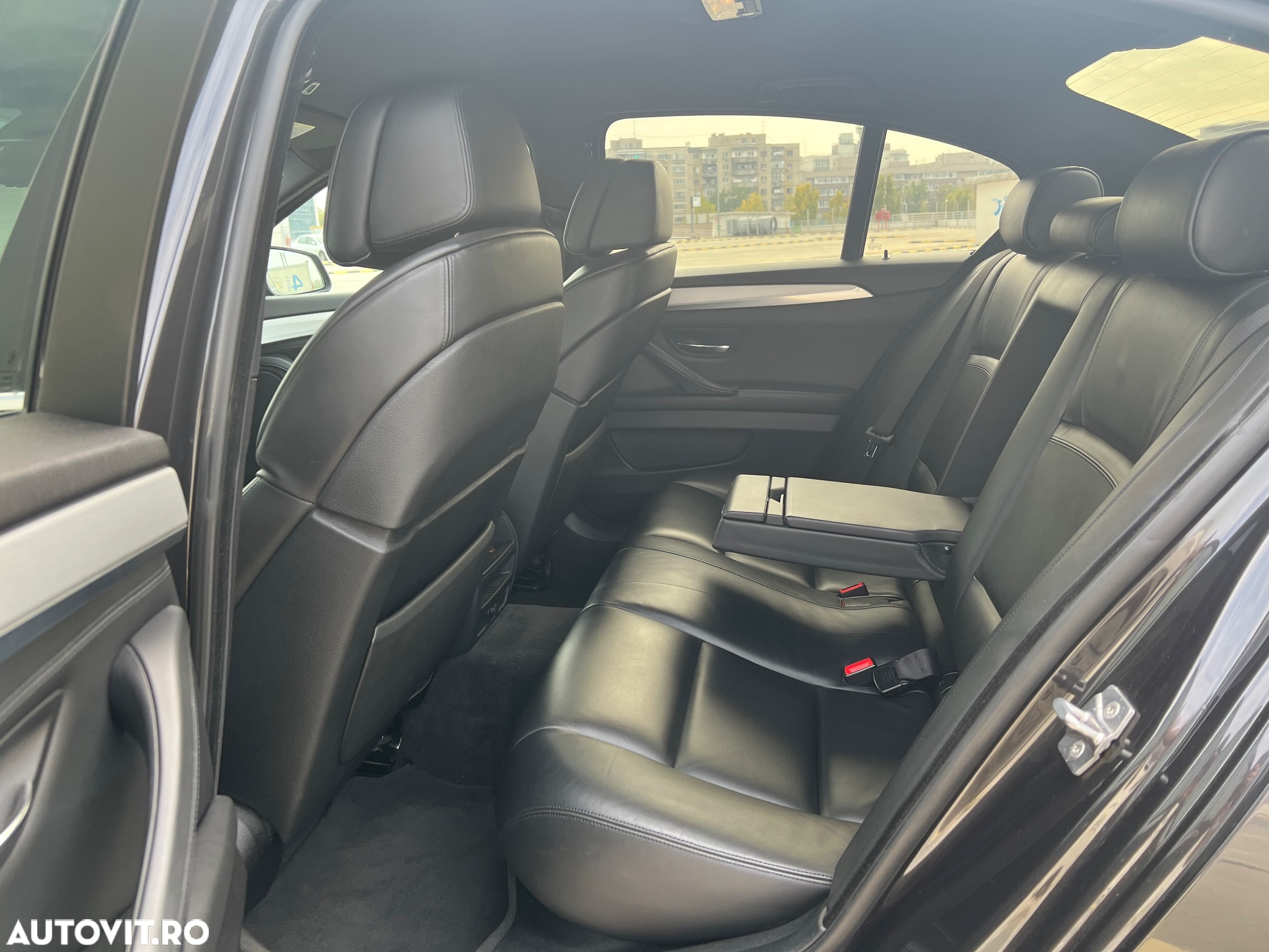 BMW Seria 5 520d Aut. - 6