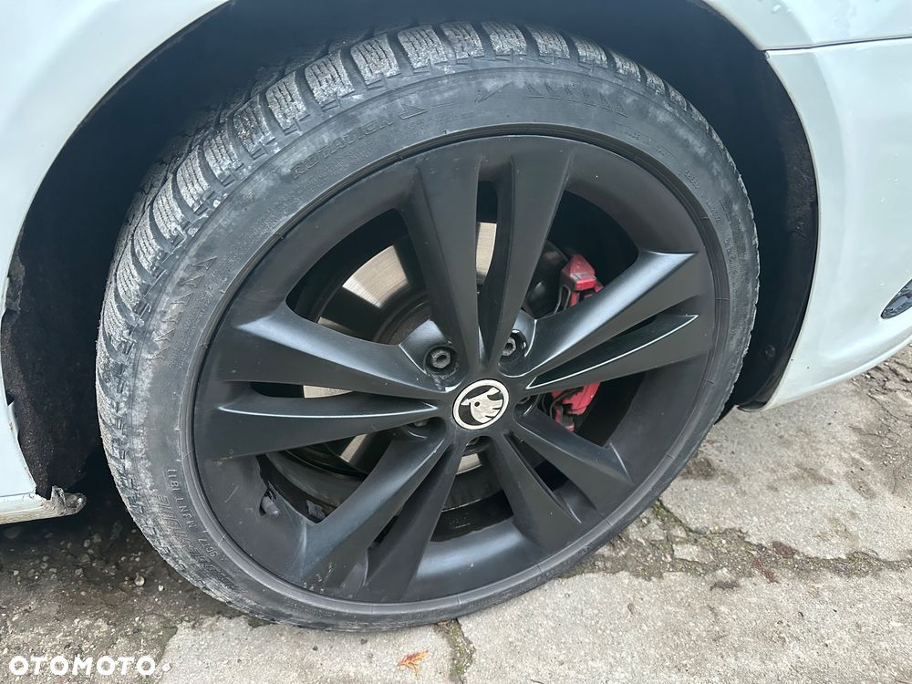 Skoda Octavia 2.0 TDI DPF DSG RS - 4