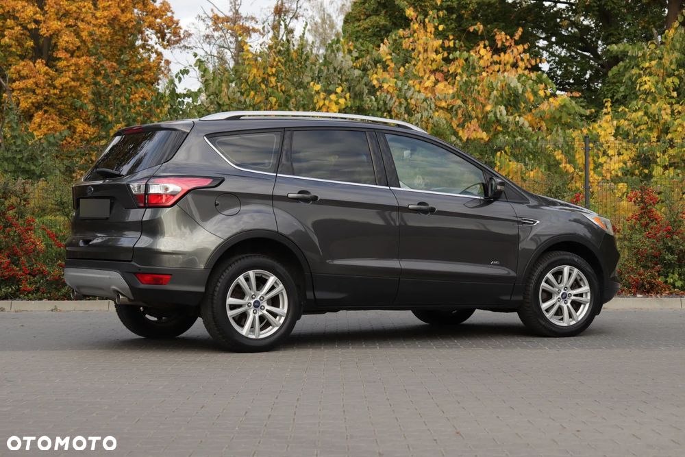 Ford Kuga - 12