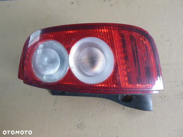 LAMPA PRAWY TYŁ PRAWA TYLNA NISSAN MICRA K12 LIFT - 2