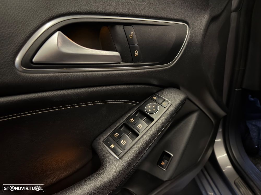 Mercedes-Benz CLA 180 d AMG Line - 13