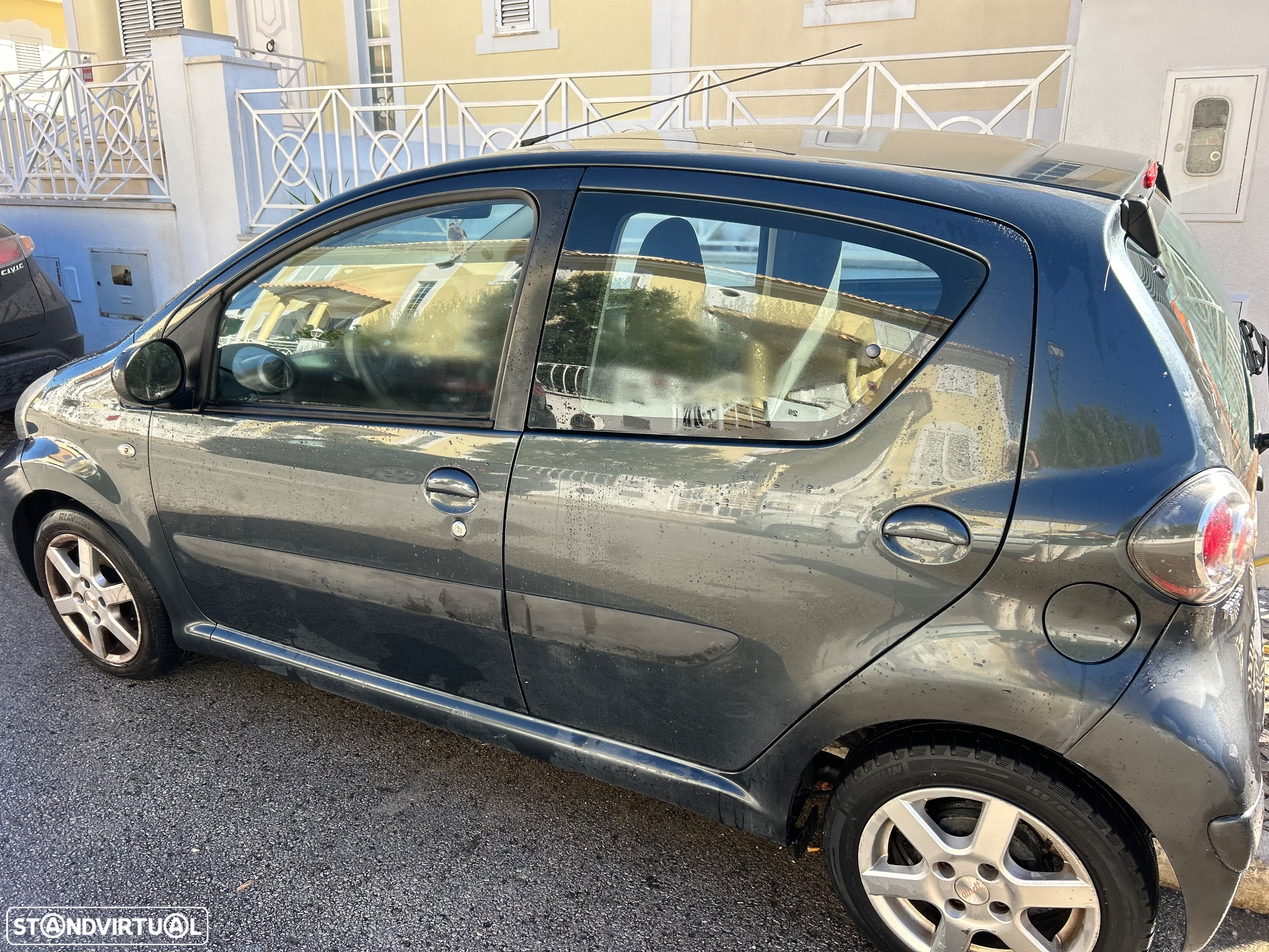 Toyota Aygo 1.0 + AC - 8
