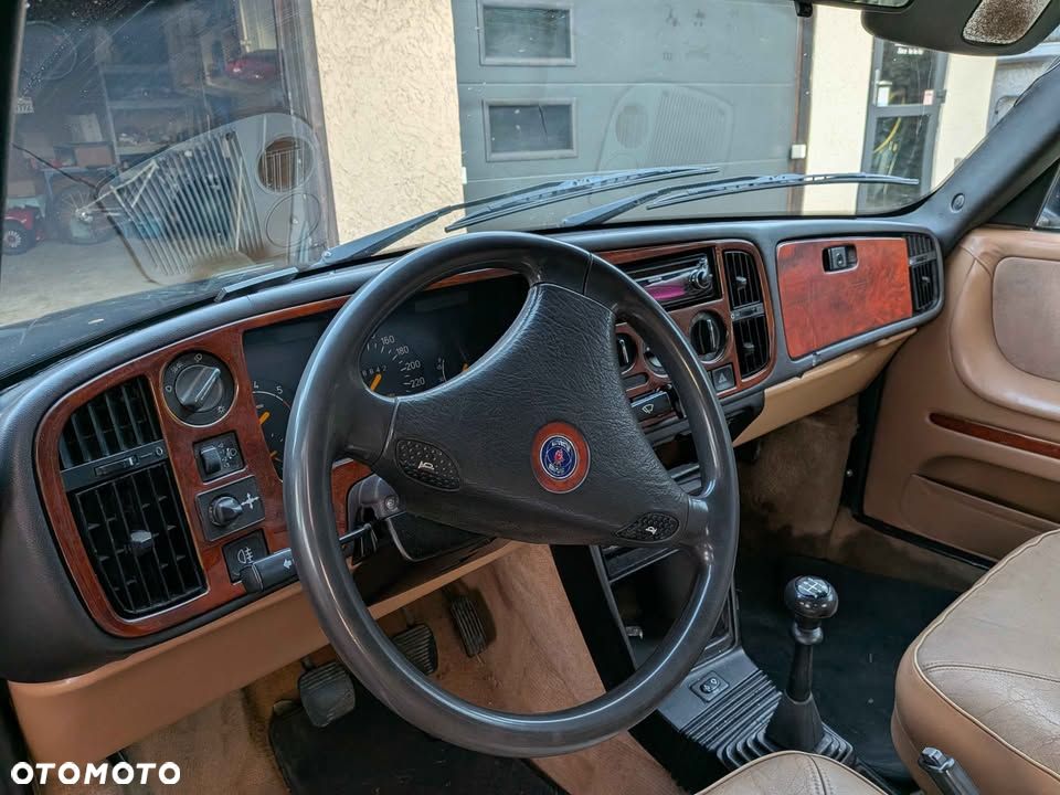 Saab 900 - 16