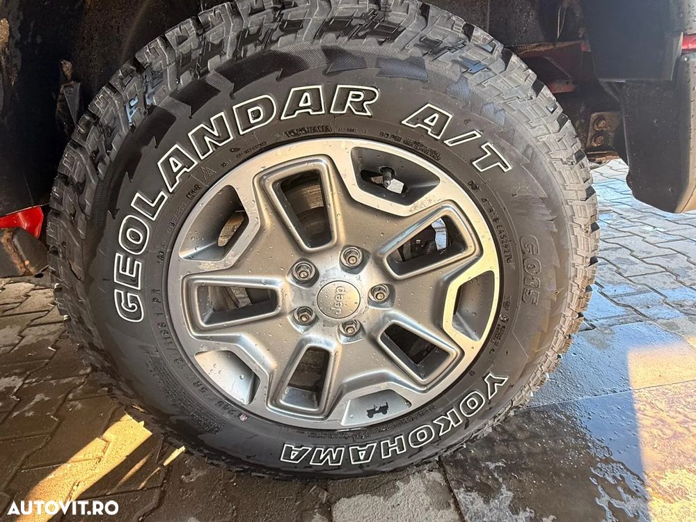 Jeep Wrangler 2.8 CRD AT Rubicon - 12